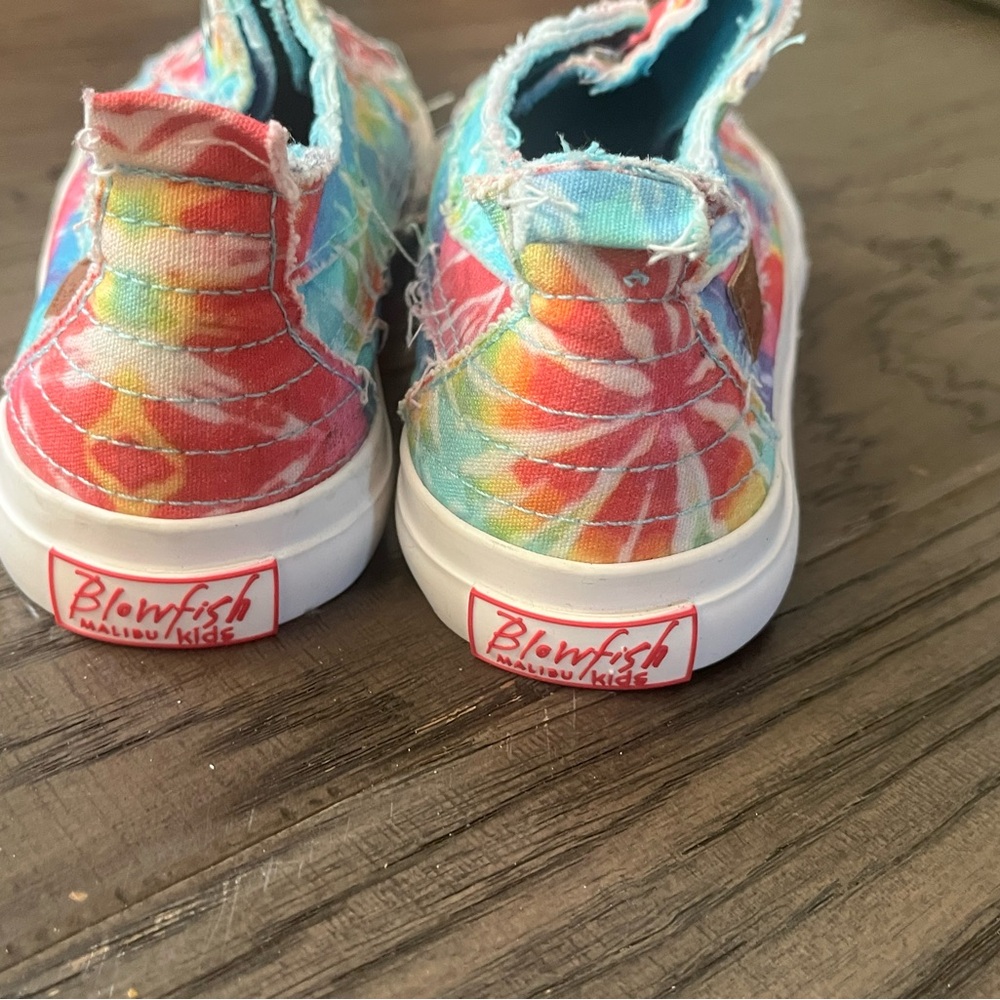 Girls’ Tie-Dye Slip-On Canvas Sneakers - Rainbow - Picture 3 of 9